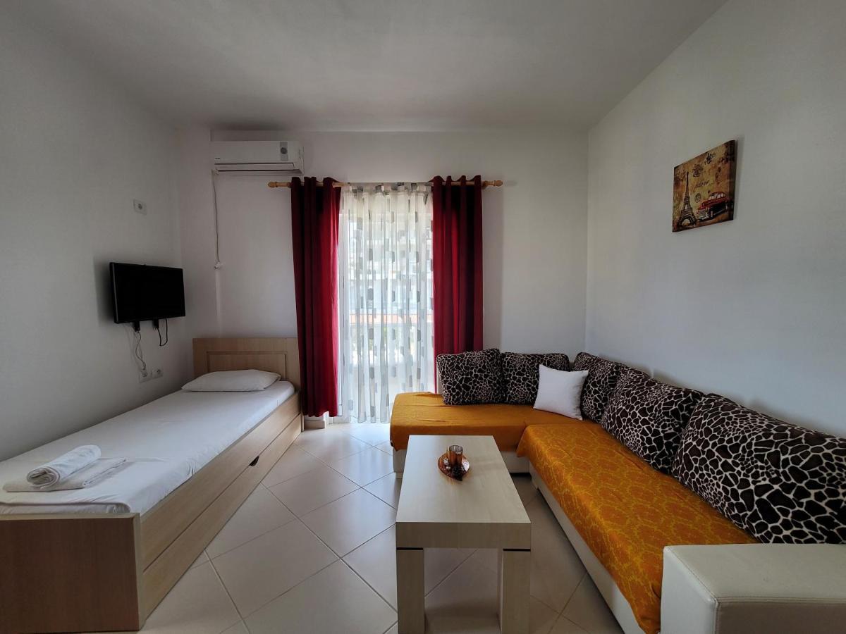 Vila Mario Aparthotel Ksamil Exteriör bild
