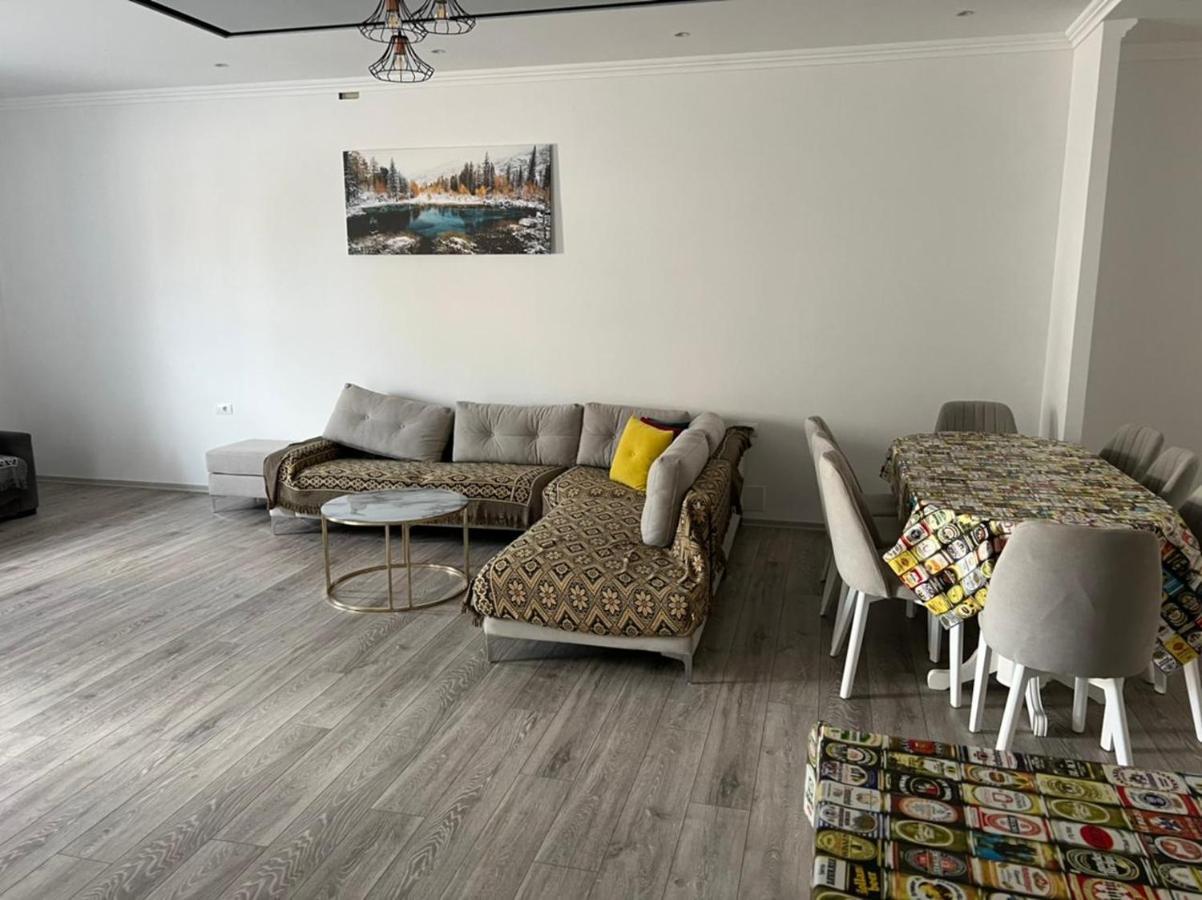 Vila Mario Aparthotel Ksamil Exteriör bild