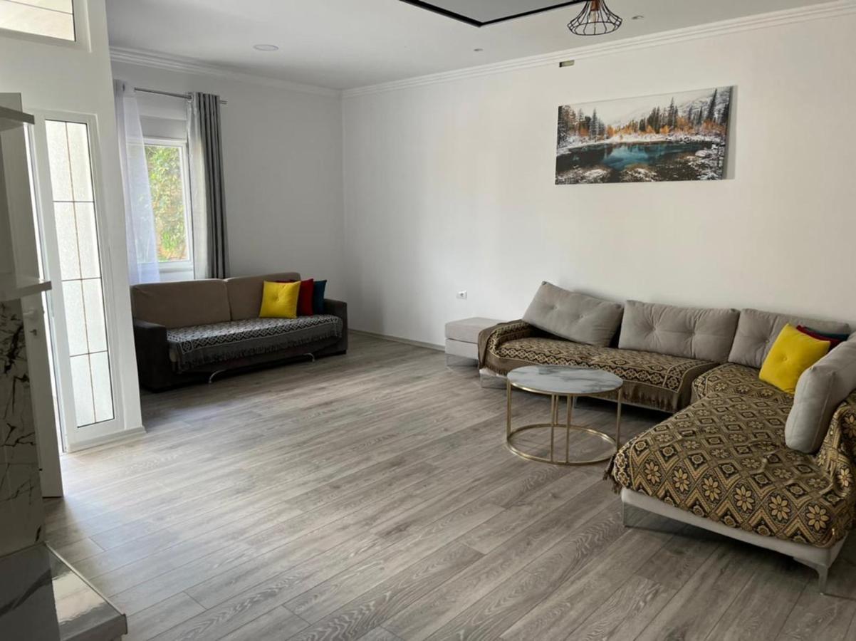 Vila Mario Aparthotel Ksamil Exteriör bild