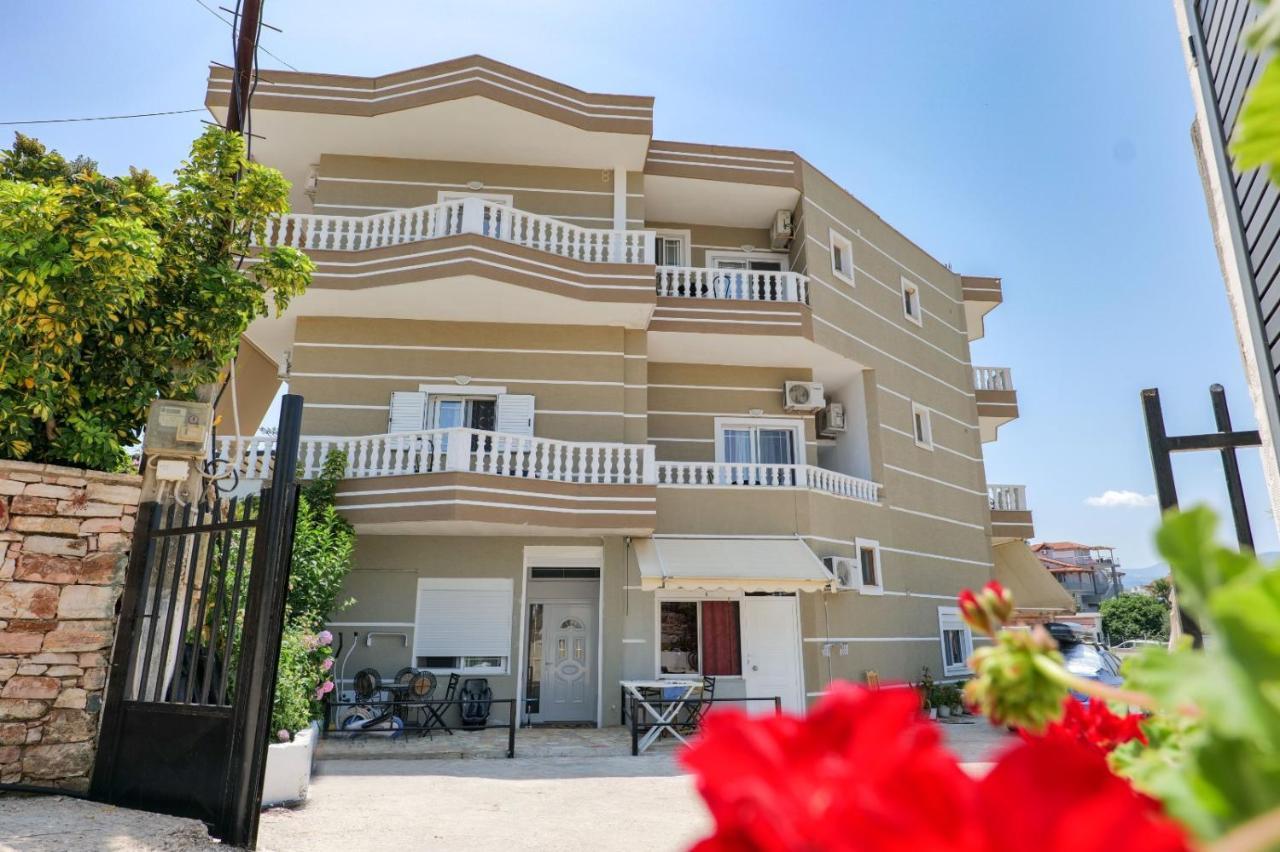 Vila Mario Aparthotel Ksamil Exteriör bild