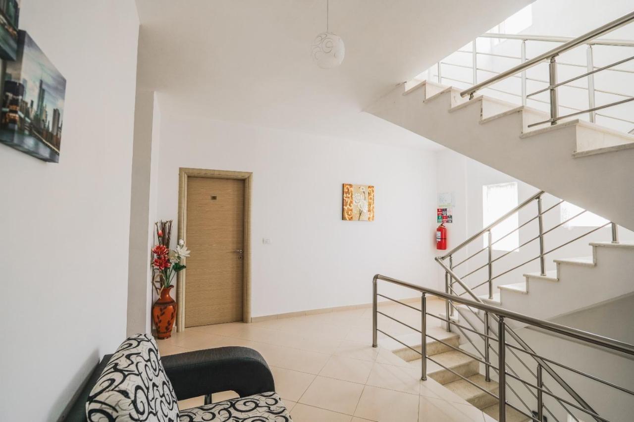 Vila Mario Aparthotel Ksamil Exteriör bild